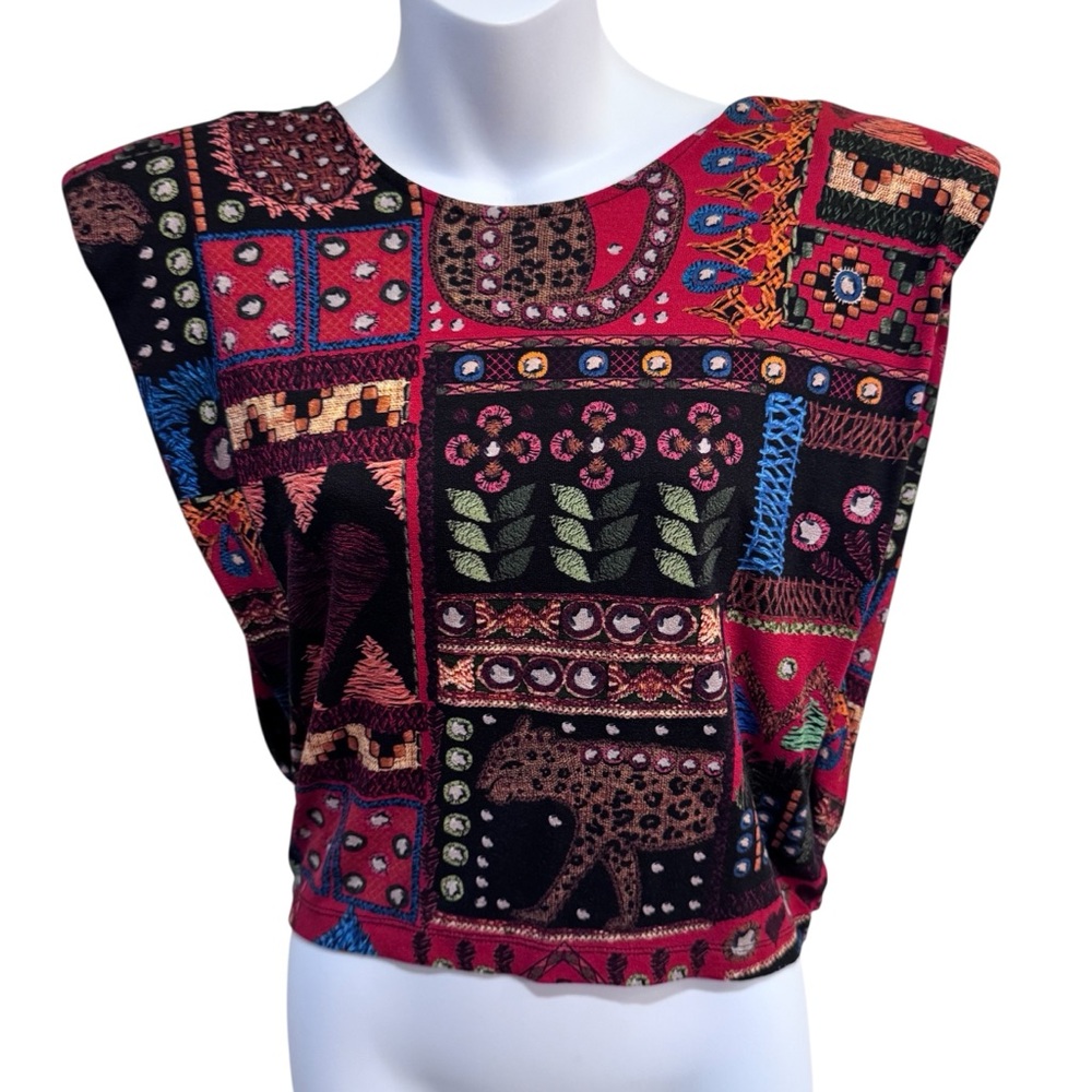 Farm Rio Geo Blouse Sleeveless Crewneck X Back Crop Top Size Medium Rare